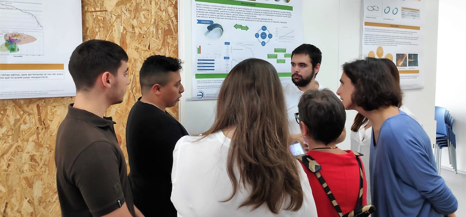 Alumnado de primer curso de la EPS de Algeciras presenta sus proyectos para innovar con el acero inoxidable