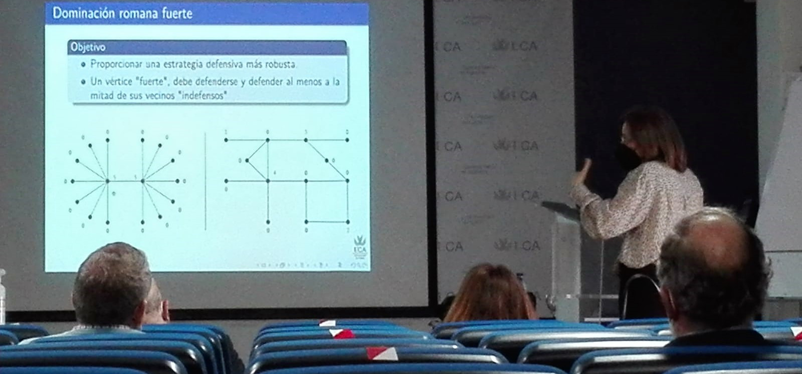 La mejora en redes modeladas por grafos sujetos a propiedades estructurales objeto de una tesis doctoral defendida en la EPS de Algeciras
